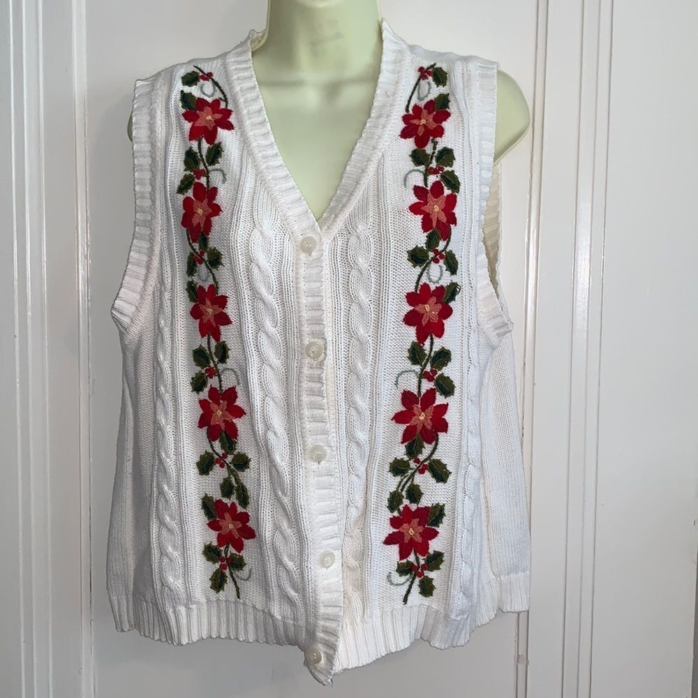 ‎Vtg Lizsport cream Christmas sweater vest